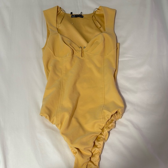 Zara Tops - Zara bodysuit